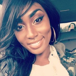 Meet your Posher, Paris